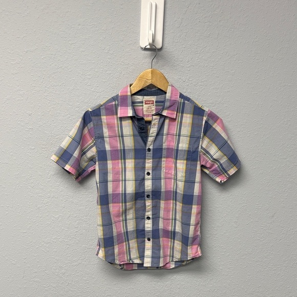Wrangler Other - Wrangler Boy’s Sz 10/12 Blue and Pink Plaid Short Sleeve Shirt, EUC